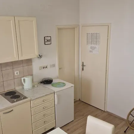 Sven Apartment *