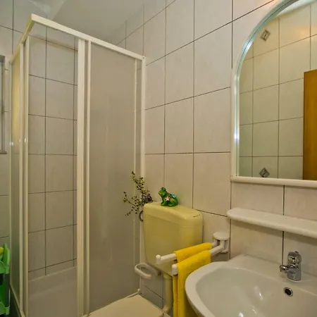 Sven Apartment *