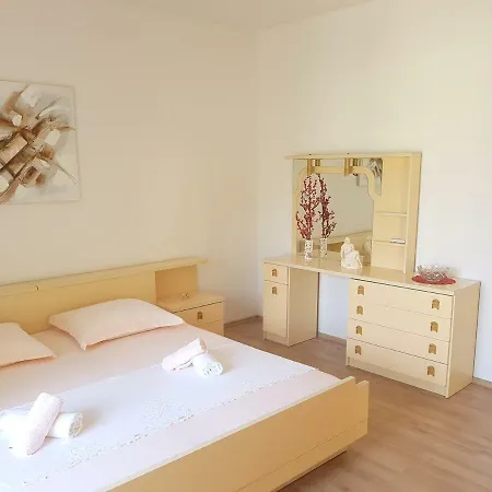 Sven Apartment Hvar Town