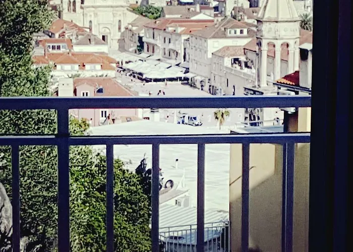 Appartement Sven Hvar Town