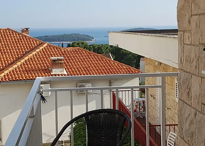 Appartement Sven Hvar Town